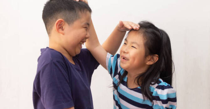 Sermorelin vs Somatropin in Kids: What’s the Difference? image