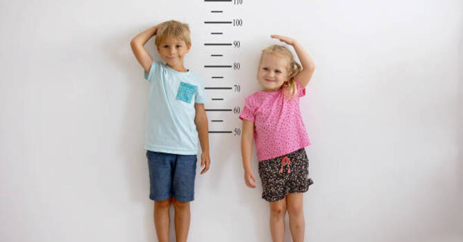 Interpreting Pediatric Growth Curve Percentiles: A Parent’s Guide to Understanding Height Patterns image