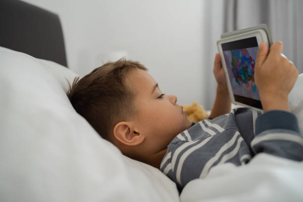 Does Screen Time Before Bed Affect Growth Hormone Release